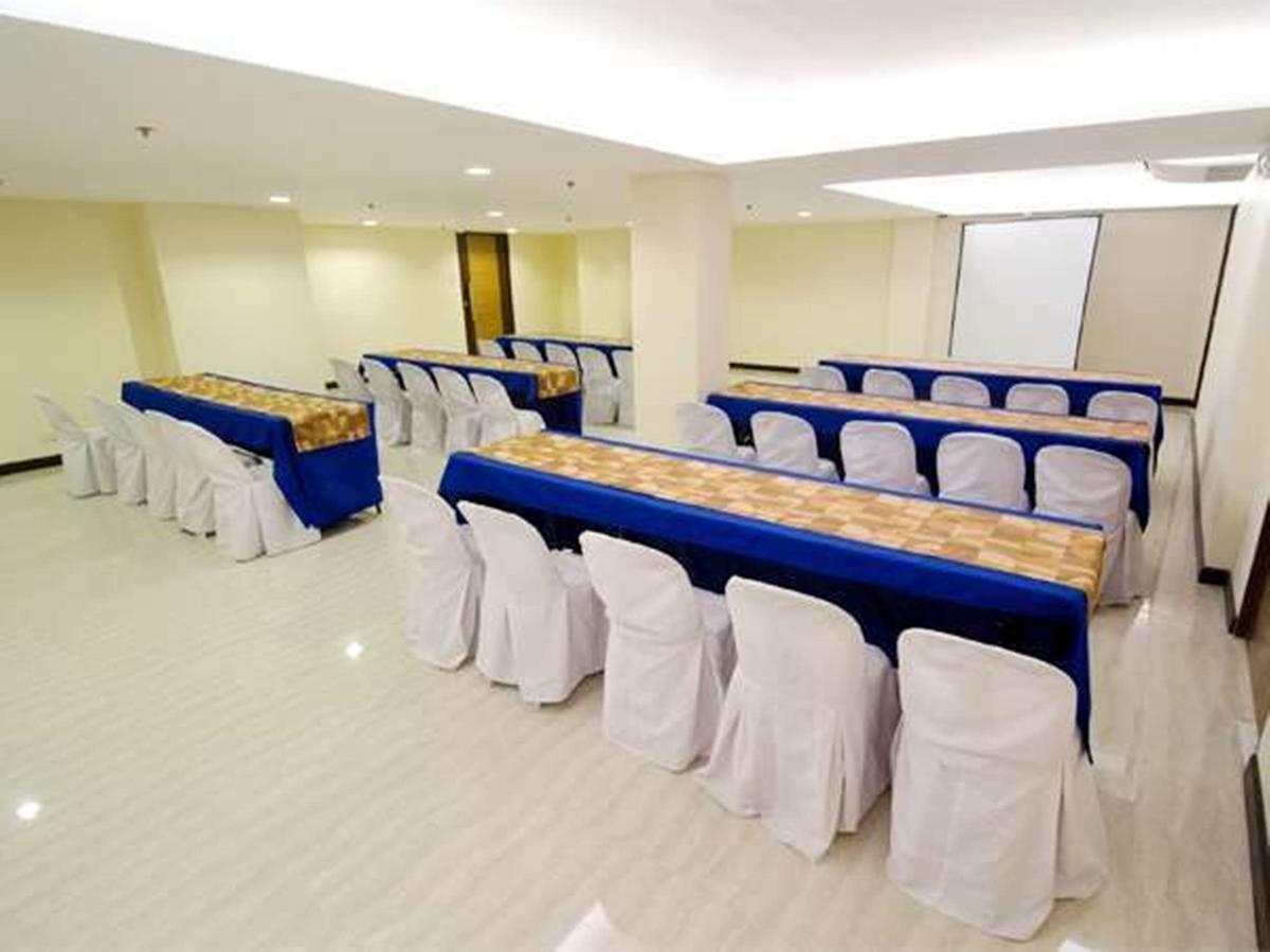 Madison Hotel Phl Iloilo Exterior foto